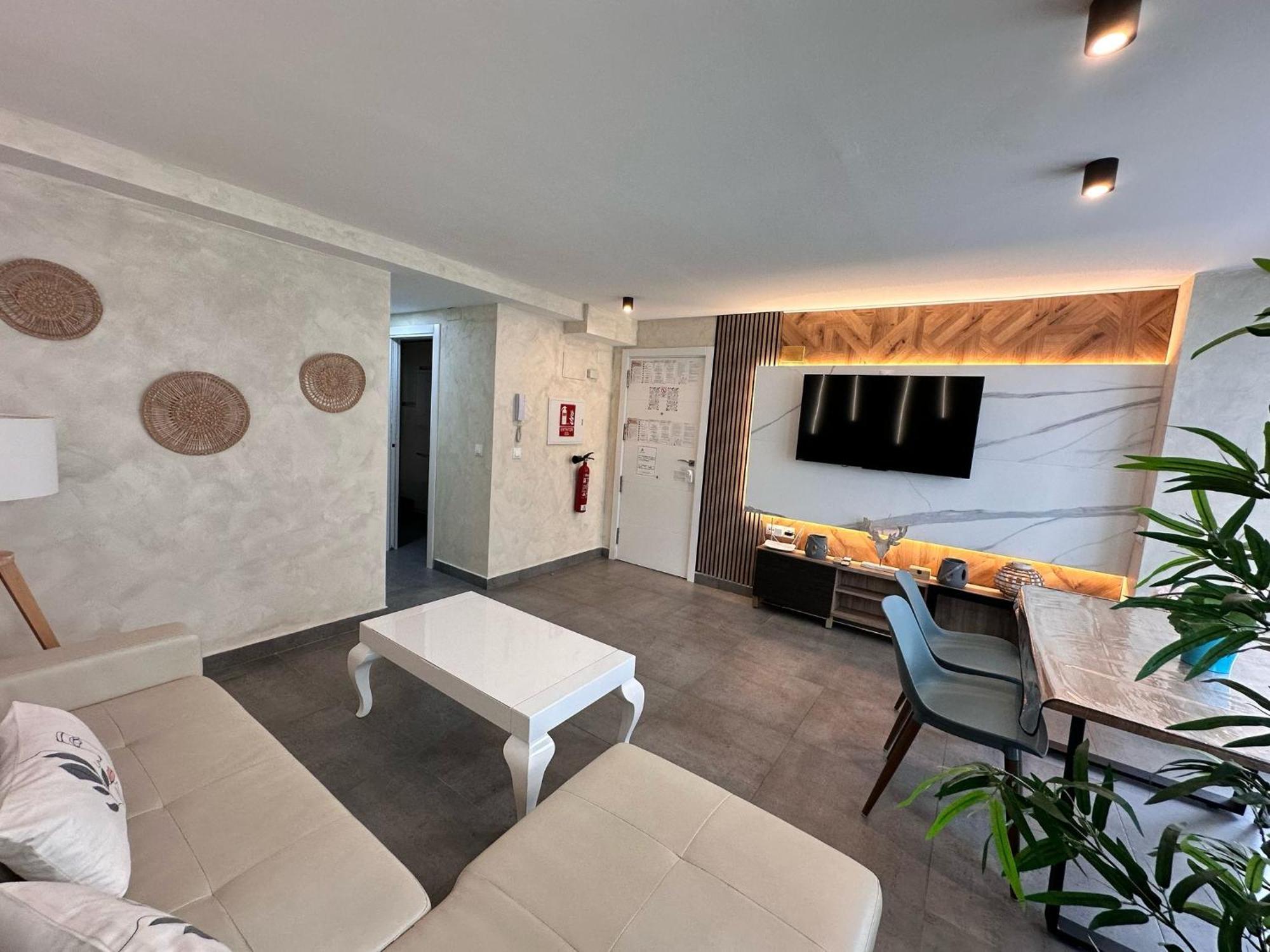 Playa Carihuela Apartamentos El Carmen Торремолінос Екстер'єр фото